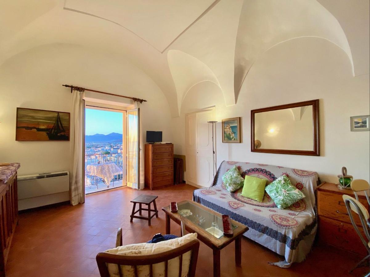 Holidaycasa Romano - Vacanza Nel Cuore Di Sperlonga Extérieur photo