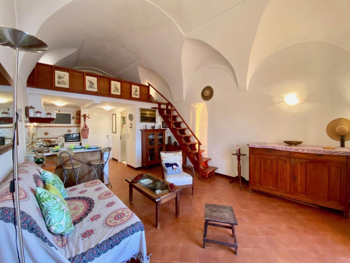 Holidaycasa Romano - Vacanza Nel Cuore Di Sperlonga Extérieur photo