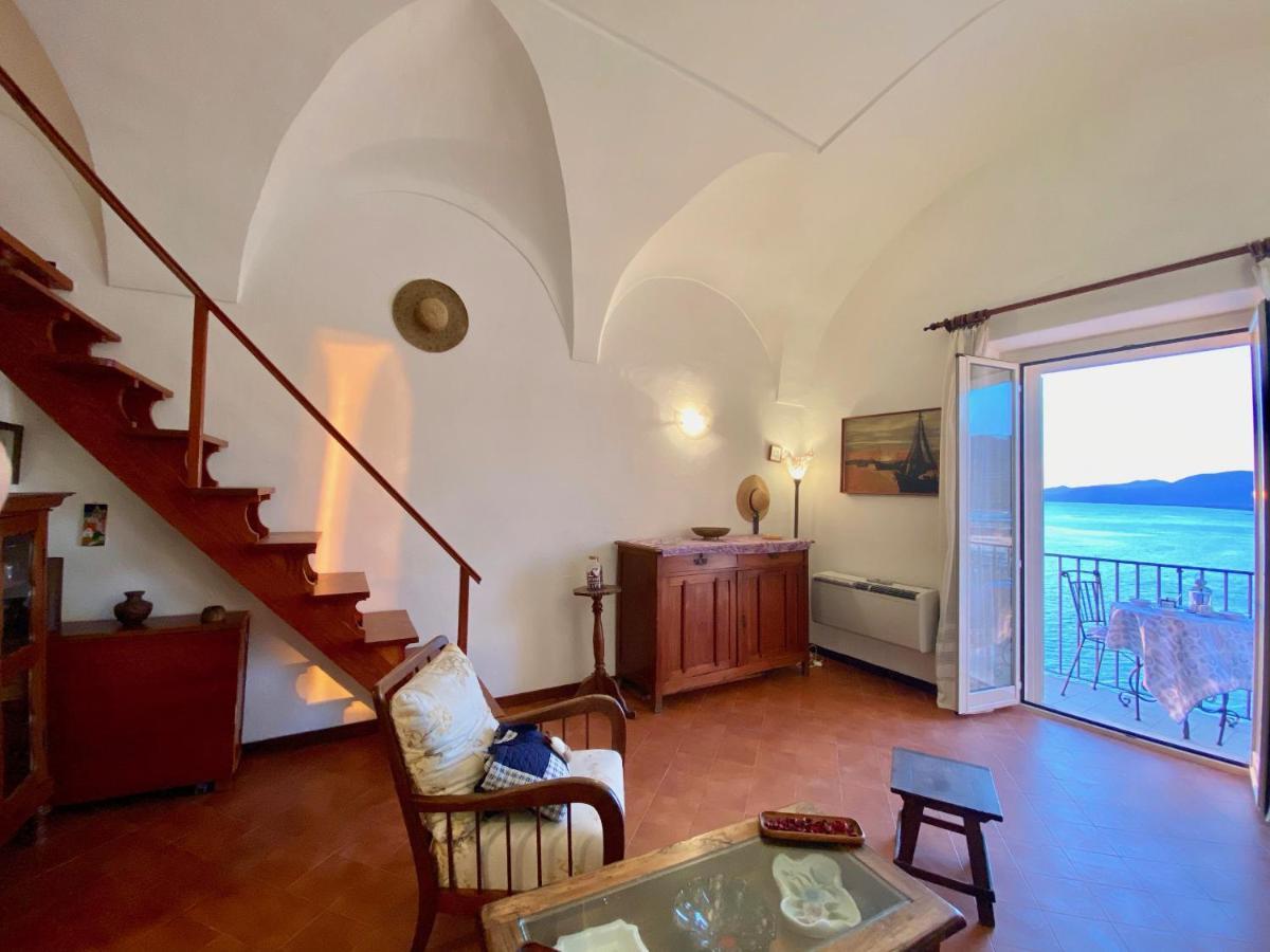 Holidaycasa Romano - Vacanza Nel Cuore Di Sperlonga Extérieur photo