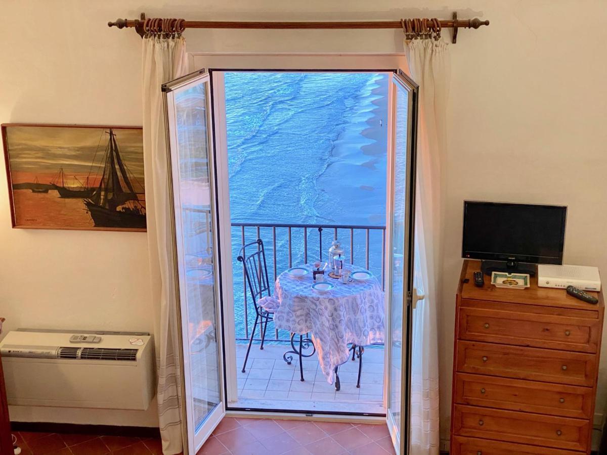 Holidaycasa Romano - Vacanza Nel Cuore Di Sperlonga Extérieur photo